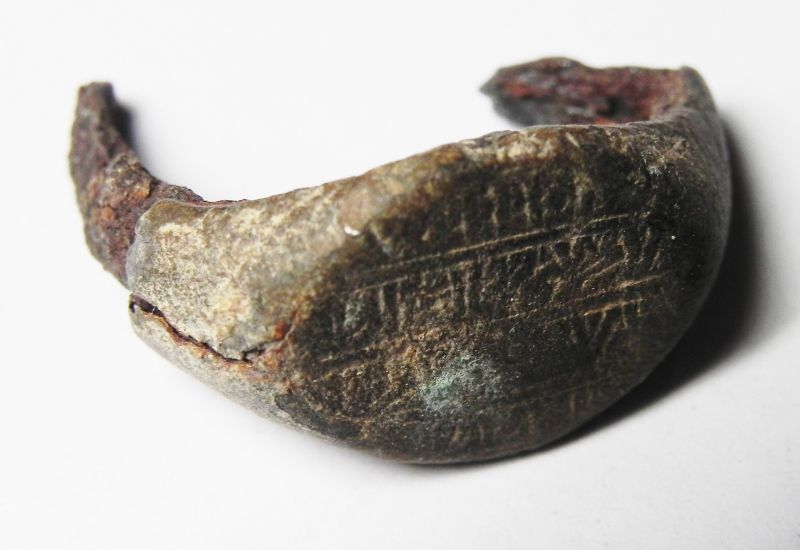 Acropolo. ISLAMIC. MAMLUK . SILVER PLATED IRON RING. INSCRIBED