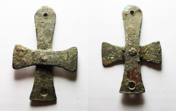 Picture of ANCIENT BYZANTINE. LARGE BRONZE CROSS 800 - 1000 A.D