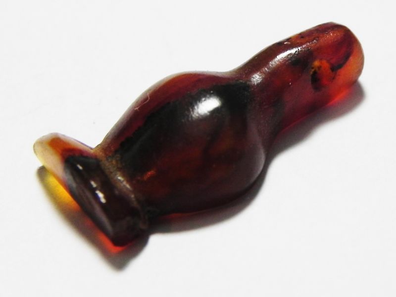 Acropolo. ANCIENT EGYPT, NEW KINGDOM CARNELIAN POPPY SEED BEAD.1400 B.C