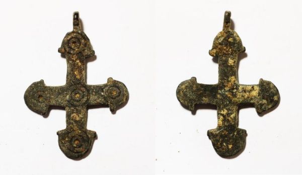 Picture of ANCIENT BYZANTINE. BRONZE CROSS PENDANT. 800 - 1000 A.D