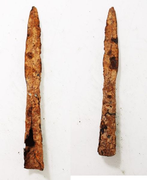 Picture of ANCIENT LURISTAN IRON LONG SPEAR HEAD. 1200 - 900 B.C  EARLIEST IRON WEAPONS MADE.