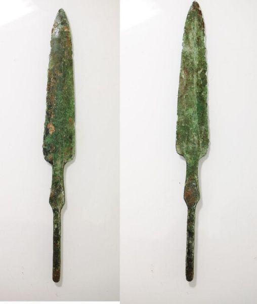 Picture of ANCIENT LURISTAN BRONZE LONG SPEAR HEAD. 1200 - 900 B.C