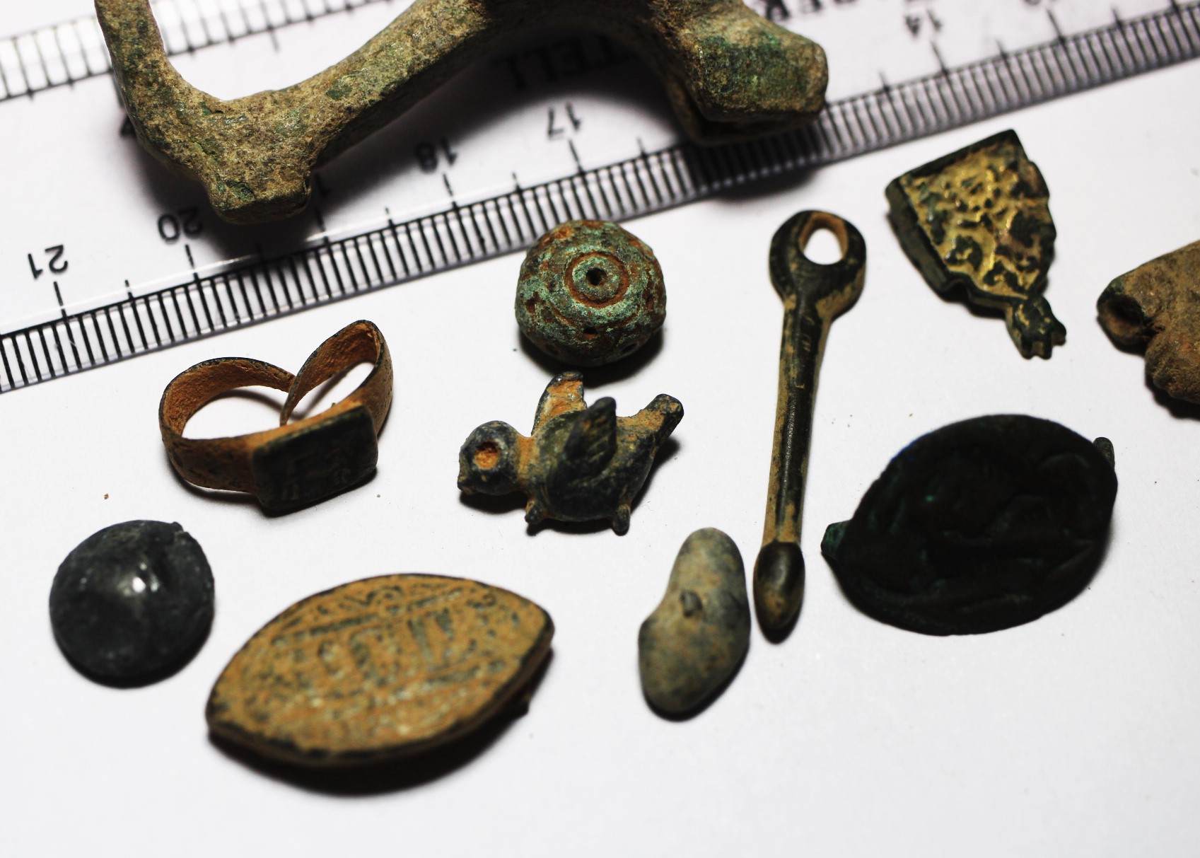 Acropolo. ANCIENT BRONZE RELICS. ROMAN ISLAMIC. 200 800 A.D