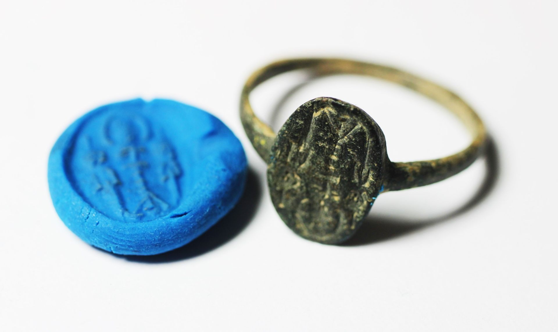 Hellenistic or Roman period origin. Bronze Ring 300 B.C - 200 A.D