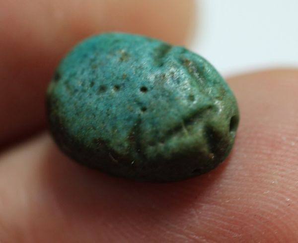 Picture of ANCIENT EGYPT. RARE NEW KINGDOM FAIENCE SCARAB 13TH CENTURY B.C.  