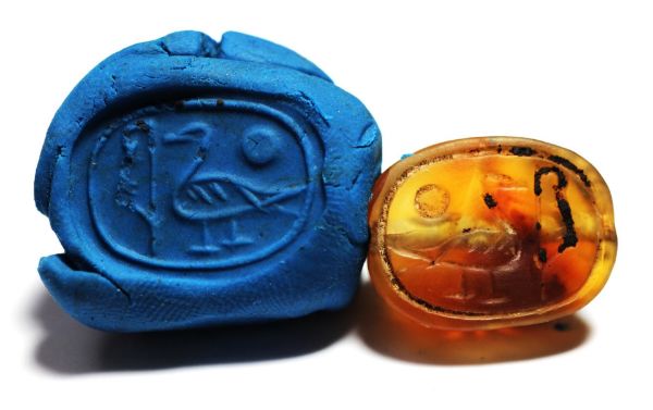 Picture of ANCIENT EGYPT. STONE SCARAB. CARNELIAN. 14TH CENTURY B.C  LARGE SIZE. HIGH QUALITY