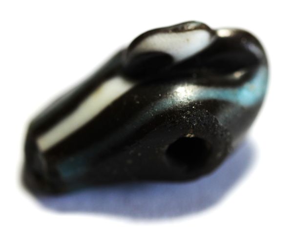 Picture of ANCIENT EGYPT. NEW KINGDOM GLASS DUCK. 1250 B.C