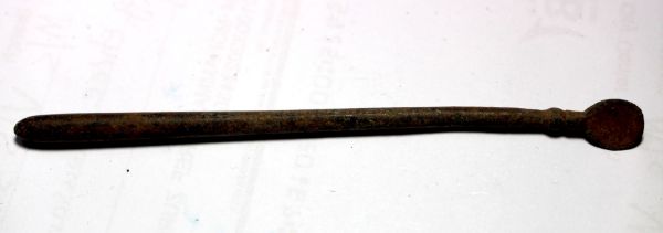 Picture of ANCIENT ROMAN BRONZE COSMETIC SPATULA. 400 A.D