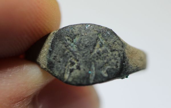 Picture of ANCIENT BYZANTINE INSCRIBED BRONZE RING. 1000 A.D