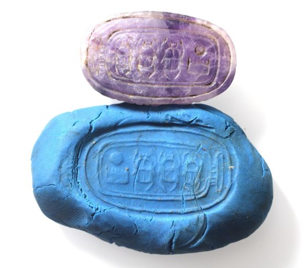 Picture of ANCIENT EGYPT. LARGE AMETHYST SCARAB . WITH THE NAME OF THUTMOSES IV (8TH PHAROE OF THE 18TH DYNASTY). 1450 B.C
