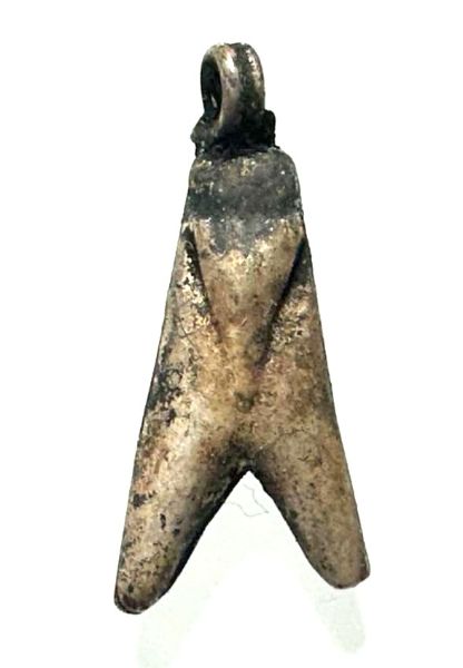 Picture of ANCIENT EGYPT. NEW KINGDOM SILVER FLY AMULET. 1250 B.C