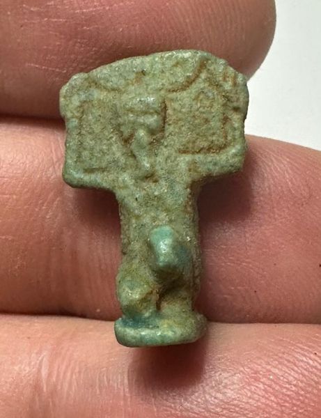 Picture of ANCIENT EGYPT - FAIENCE SHU AMULET . 600 - 300 B.C