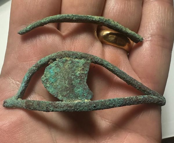 Picture of ANCIENT EGYPT. BRONZE EYE & EYEBROW . LATE DYNASTY. 600 - 300 B.C