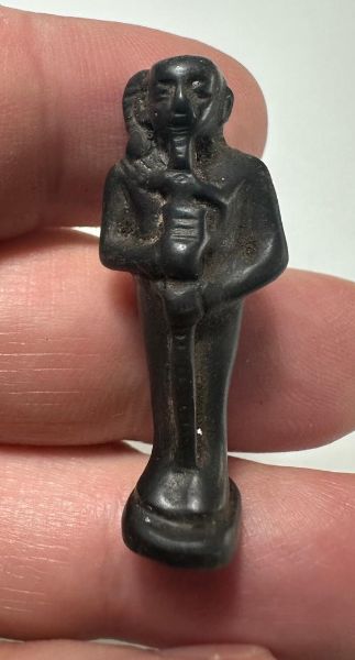 Picture of ANCIENT EGYPT. OBISIDIAN STONE AMULET OF PTAH. NEW KINGDOM. 1400 - 1200 B.C