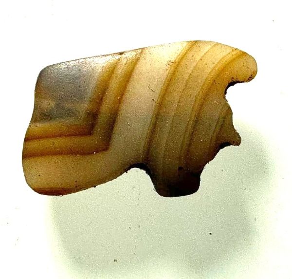 Picture of  ANCIENT EGYPT . AGATE STONE EYE OF HORUS  AMULET. 1400 - 1200 B.C  NEW KINGDOM