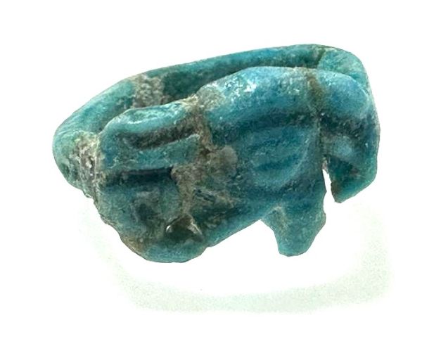 Picture of ANCIENT EGYPT.  FAIENCE RING. AMARNA. TIME OF KING TUTANKHAMUN. 1340 B.C .  EYE OF HORUS