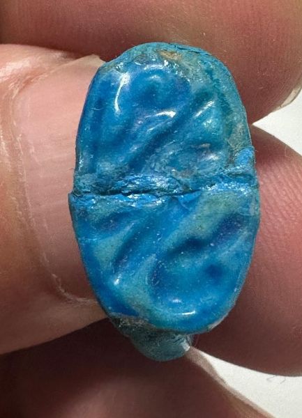 Picture of ANCIENT EGYPT.  FAIENCE RING. AMARNA. TIME OF KING TUTANKHAMUN. 1340 B.C .