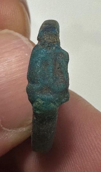 Picture of ANCIENT EGYPT.  FAIENCE RING. AMARNA. TIME OF KING TUTANKHAMUN. 1340 B.C .  COBRA