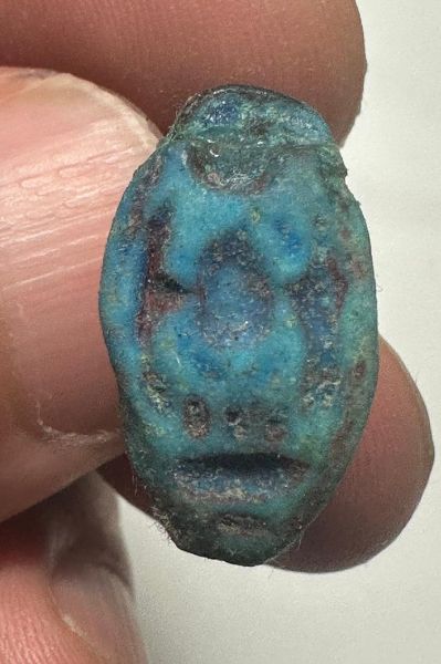 Picture of ANCIENT EGYPT.  FAIENCE RING. AMARNA. TIME OF KING TUTANKHAMUN. 1340 B.C .    NAME OF KING TUTANKHAMUN