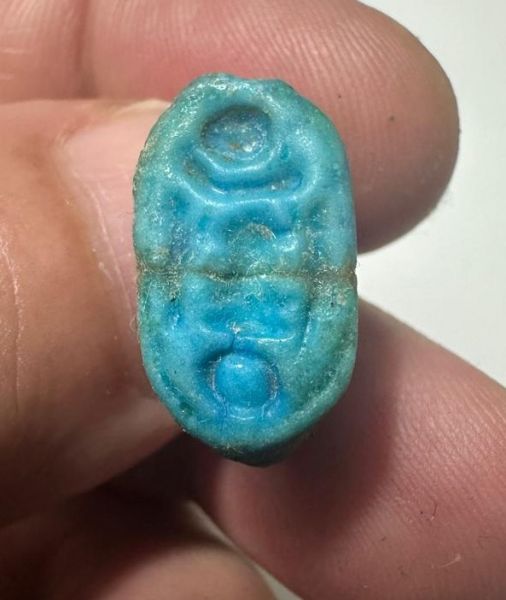 Picture of ANCIENT EGYPT.  FAIENCE RING. AMARNA. TIME OF KING TUTANKHAMUN. 1340 B.C .    NAME OF KING HOREMHEB