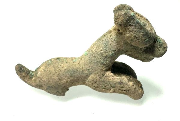 Picture of ANCIENT LEVANT. NORTH OF JORDAN . BRONZE FIGURE / WEIGHT OF A PANTHER? 700. - 600 B.C
