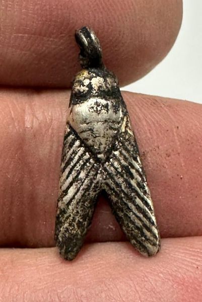Picture of ANCIENT EGYPT. NEW KINGDOM SILVER FLY AMULET. 1250 B.C