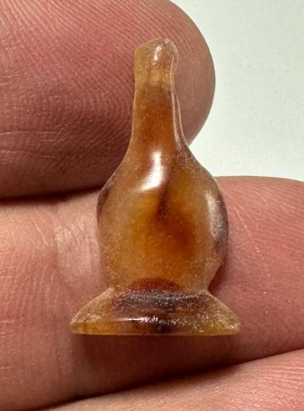 Picture of ANCIENT EGYPT. CARNELIAN POPPY SEED AMULET. 1250 B.C  NEW KINGDOM