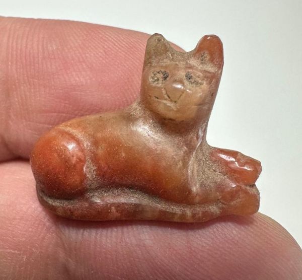Picture of ANCIENT EGYPT, NEW KINGDOM CARNELIAN CAT AMULET. 1400 B.C . NO SUSPENSION HOLE