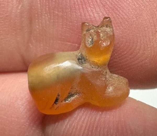Picture of ANCIENT EGYPT, NEW KINGDOM CARNELIAN CAT AMULET. 1400 B.C