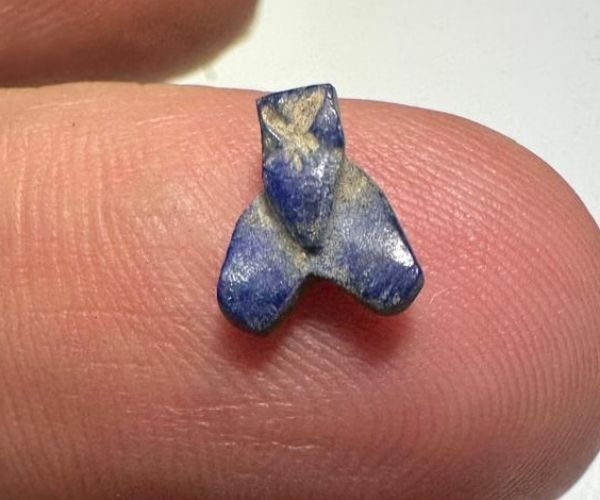 Picture of ANCIENT EGYPT, NEW KINGDOM LAPIS LAZUL FLY AMULET. 1400 B.C