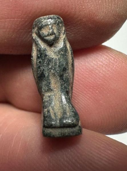 Picture of ANCIENT EGYPTIAN STONE BA BIRD AMULET. 1400 - 1200 B.C  NEW KINGDOM
