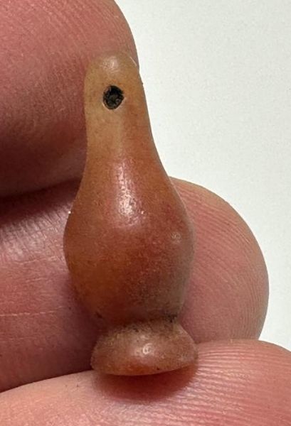 Picture of ANCIENT EGYPT. LARGE CARNELIAN POPPY SEED AMULET. 1250 B.C  NEW KINGDOM