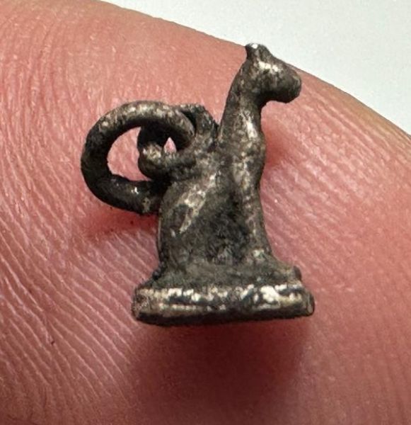 Picture of ANCIENT EGYPT. NEW KINGDOM TINY SILVER CAT AMULET (BASTET). 1400 - 1250 B.C