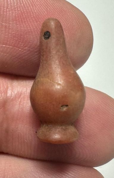Picture of   ANCIENT EGYPT. LARGE CARNELIAN POPPY SEED AMULET. 1250 B.C  NEW KINGDOM