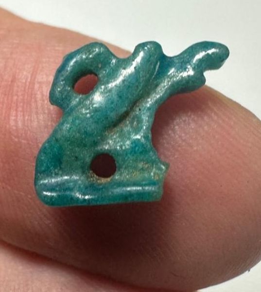 Picture of ANCIENT EGYPT, AMARNA FAIENCE AMULET OF A VULTURE . 1334 – 1325 BC .     1334 – 1325 BC . TIME OF KING TUTANKHAMUN