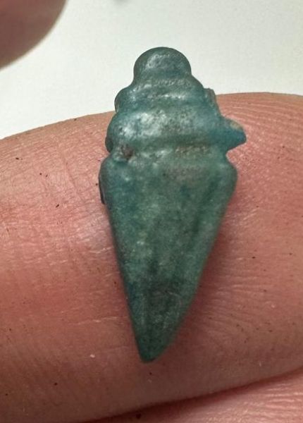 Picture of ANCIENT EGYPT, AMARNA FAIENCE AMULET . 1334 – 1325 BC .     1334 – 1325 BC . TIME OF KING TUTANKHAMUN