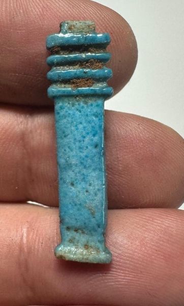 Picture of ANCIENT EGYPT. LATE NEW KINGDOM FAIENCE AMULET OF A DJED PILLAR. 13TH - 12TH CENTURY  BC .   