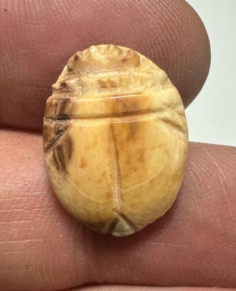 Picture of ANCIENT EGYPT.  NEW KINGDOM IVORY BUTTON SCARAB. 1400 - 1200  BC .   