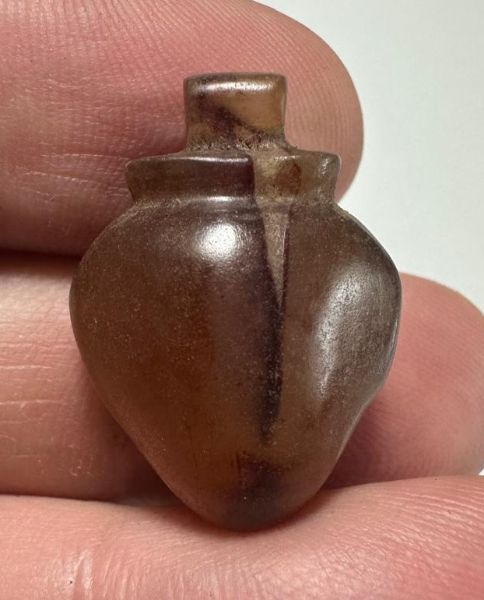 Picture of LARGE SIZE: ANCIENT EGYPT, NEW KINGDOM AGATE STONE HEART AMULET. 1400 - 1200 B.C