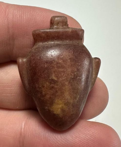 Picture of LARGE SIZE: ANCIENT EGYPT, NEW KINGDOM AGATE STONE HEART AMULET. 1400 - 1200 B.C