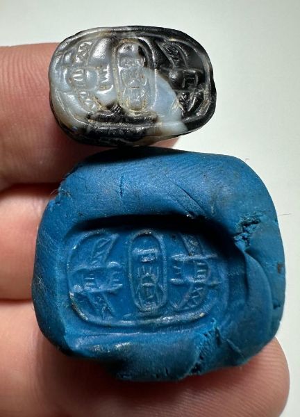 Picture of ANCIENT EGYPT, NEW KINGDOM BANDED AGATE STONE SCARAB.  1400 - 1200 B.C.  KING'S THUTMOSES III'S NAME