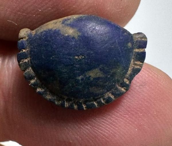 Picture of ANCIENT EGYPT. LAPIS LAZULI SEA SHELL AMULET. 1250 B.C  NEW KINGDOM