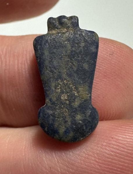 Picture of ANCIENT EGYPT. NEW KINGDOM LAPIS LAZULI MENAT AMULET. 1250 B.C