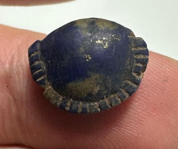 Picture of ANCIENT EGYPT. LAPIS LAZULI SEA SHELL AMULET. 1250 B.C  NEW KINGDOM