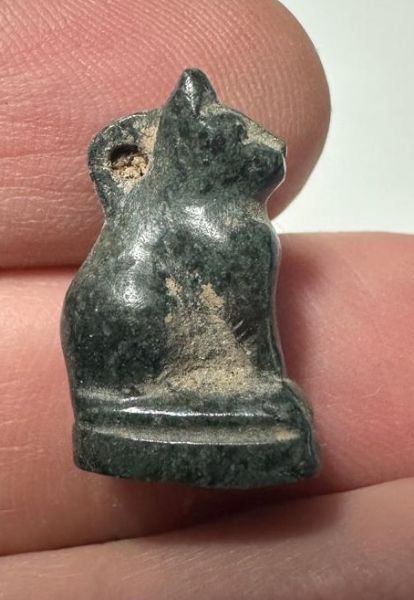Picture of ANCIENT EGYPT, NEW KINGDOM STONE CAT AMULET. 1400 - 1200 B.C