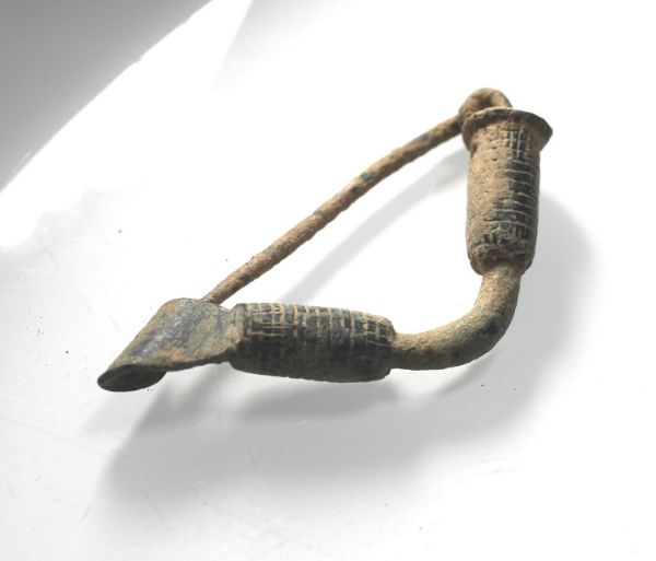 Picture of ANCIENT NEO- ASSYRIAN BRONZE FIBULA. 700 - 600 B.C