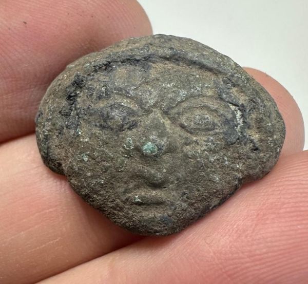 Picture of Ancient ROMAN BRONZE APPLIQUE . 300 - 400 A.D