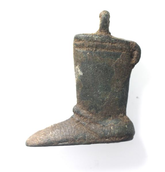 Picture of ANCIENT ACHAEMENID BRONZE PENDANT OF A BOOT . 5TH - 4TH CENTURY B.C