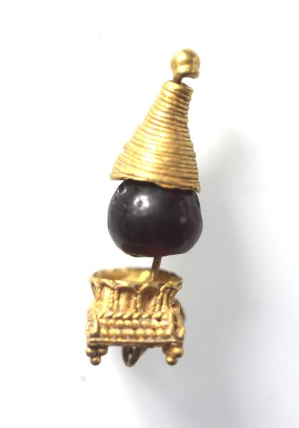 Picture of ANCIENT ACHAEMENID GOLD PENDANT OR PART OF AN EARRING WITH THE ORIGINAL STONE BEAD . 5TH - 4TH CENTURY B.C