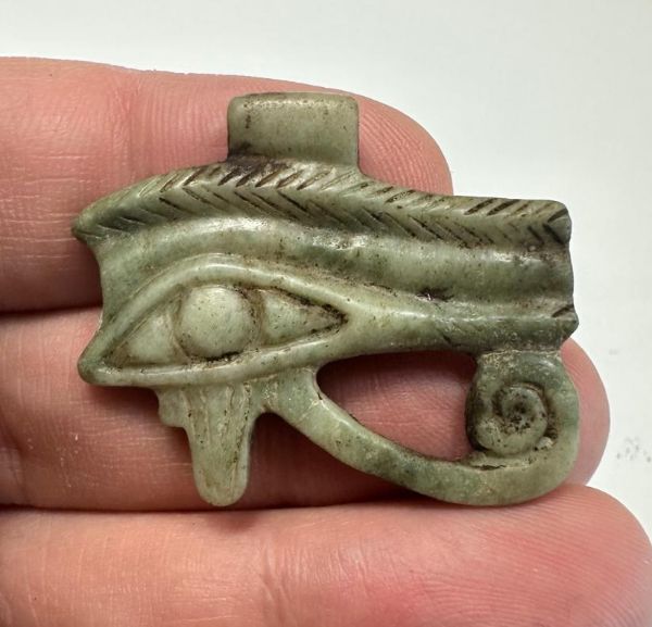 Picture of ANCIENT EGYPT. 26TH DYNASTY. LARGE  STONE EYE OF HORUS AMULET . 600 - 300 B.C